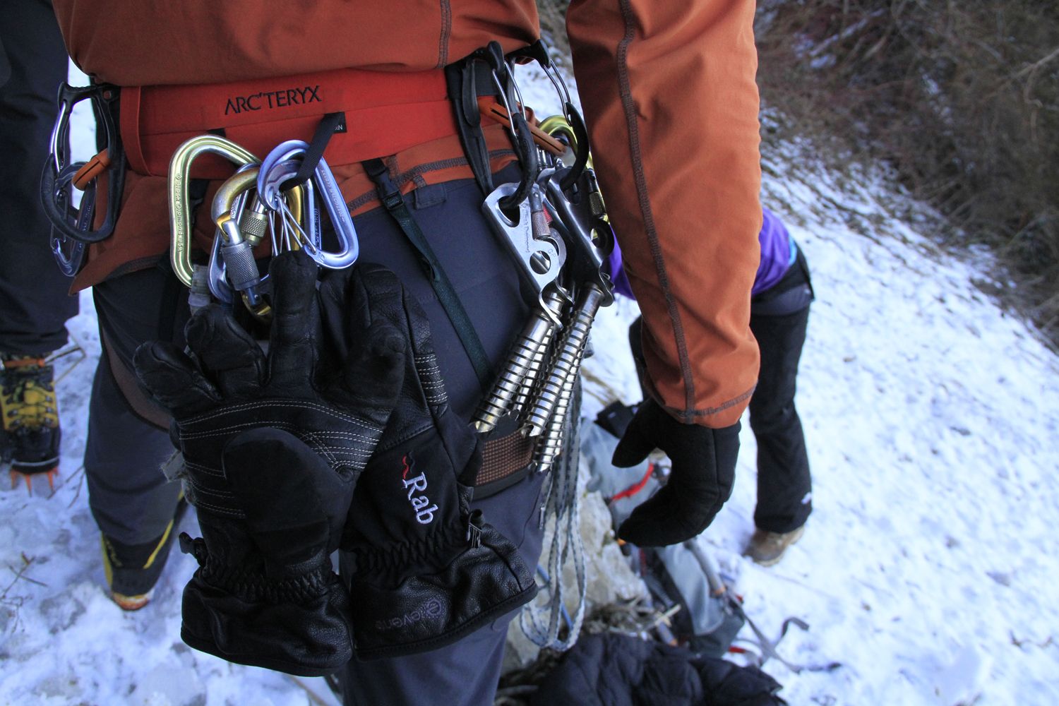 Cold Thistle RAB GUIDE GLOVE REVIEW